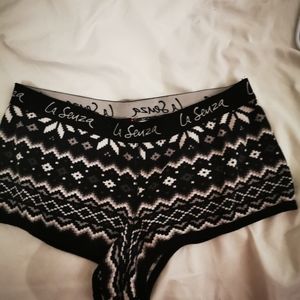 6 for $6 lasenza shorts